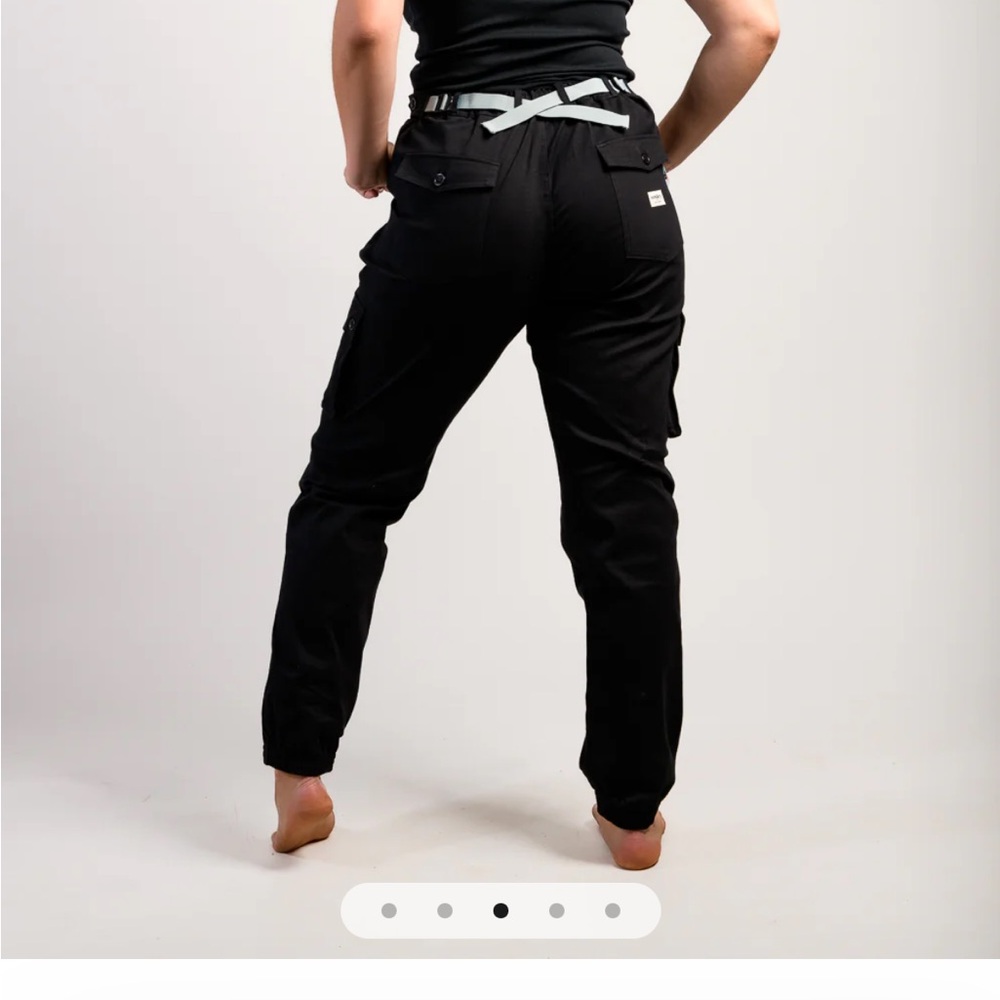 NWT Size Small Wondery Isabel 3.0 Pants in black